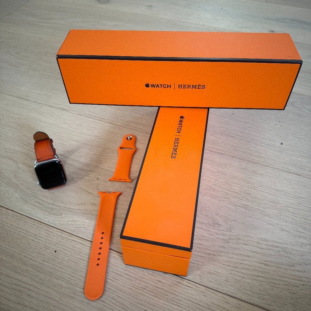 HERMES APPLE WATCH- SERIES 5-Stainelss Steel- BRAND NEW HERMES Sport Band ORANGE